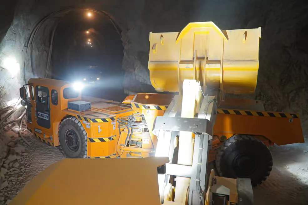 DERUI 20 ton underground truck and 7 ton LHD service in Southwest Asia