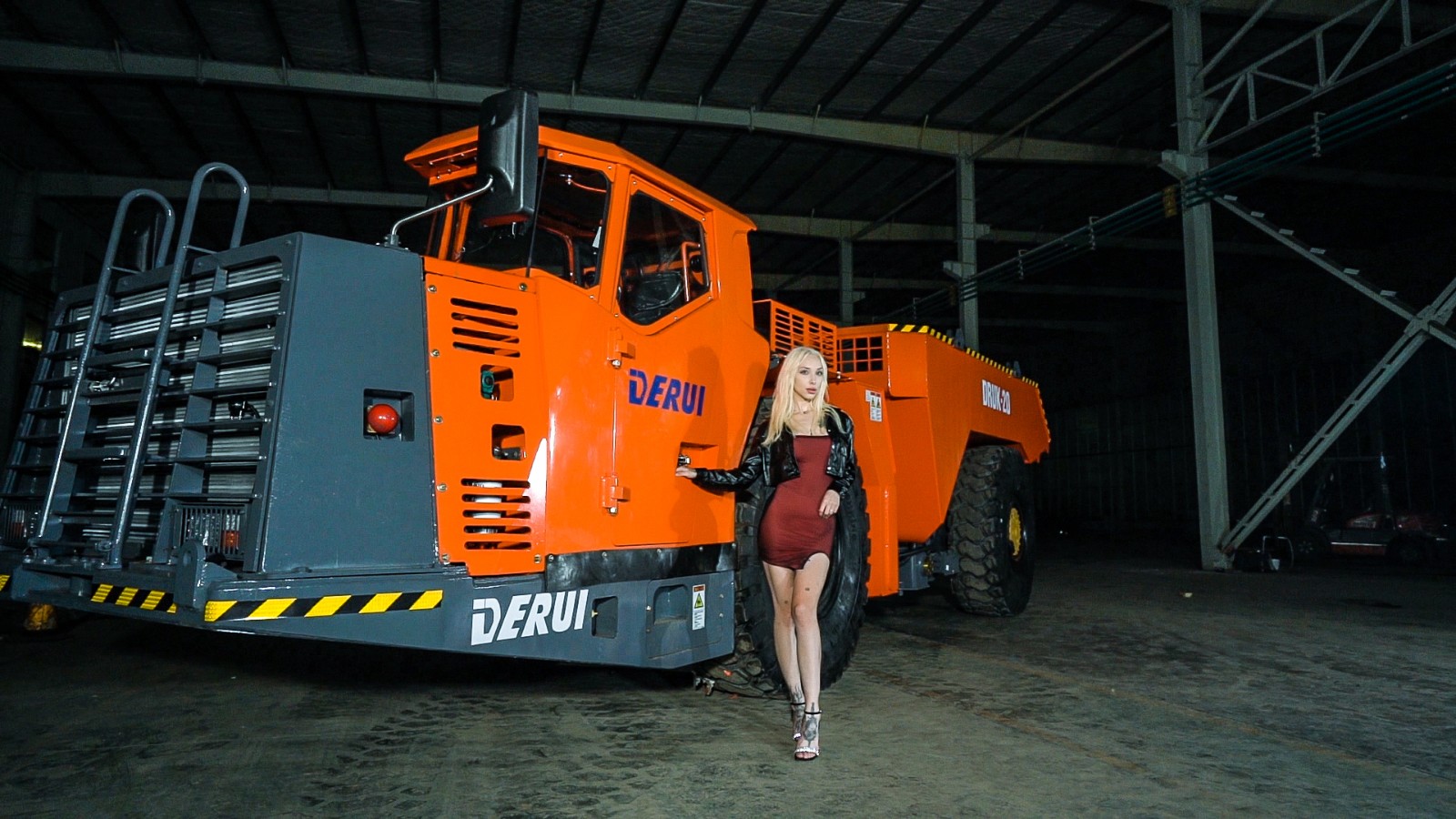 DERUI launch the new generation of  underground truck with 20 ton payload