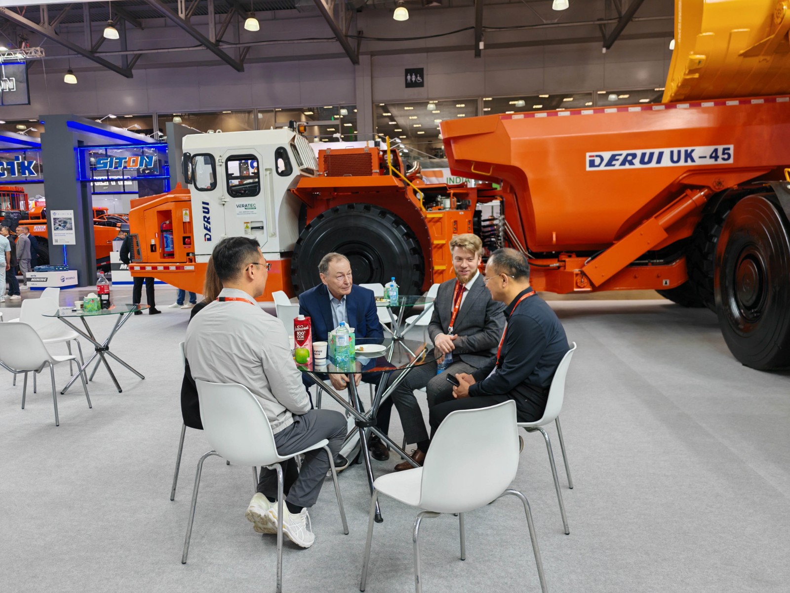 Derui in MiningWorld Russia 2025