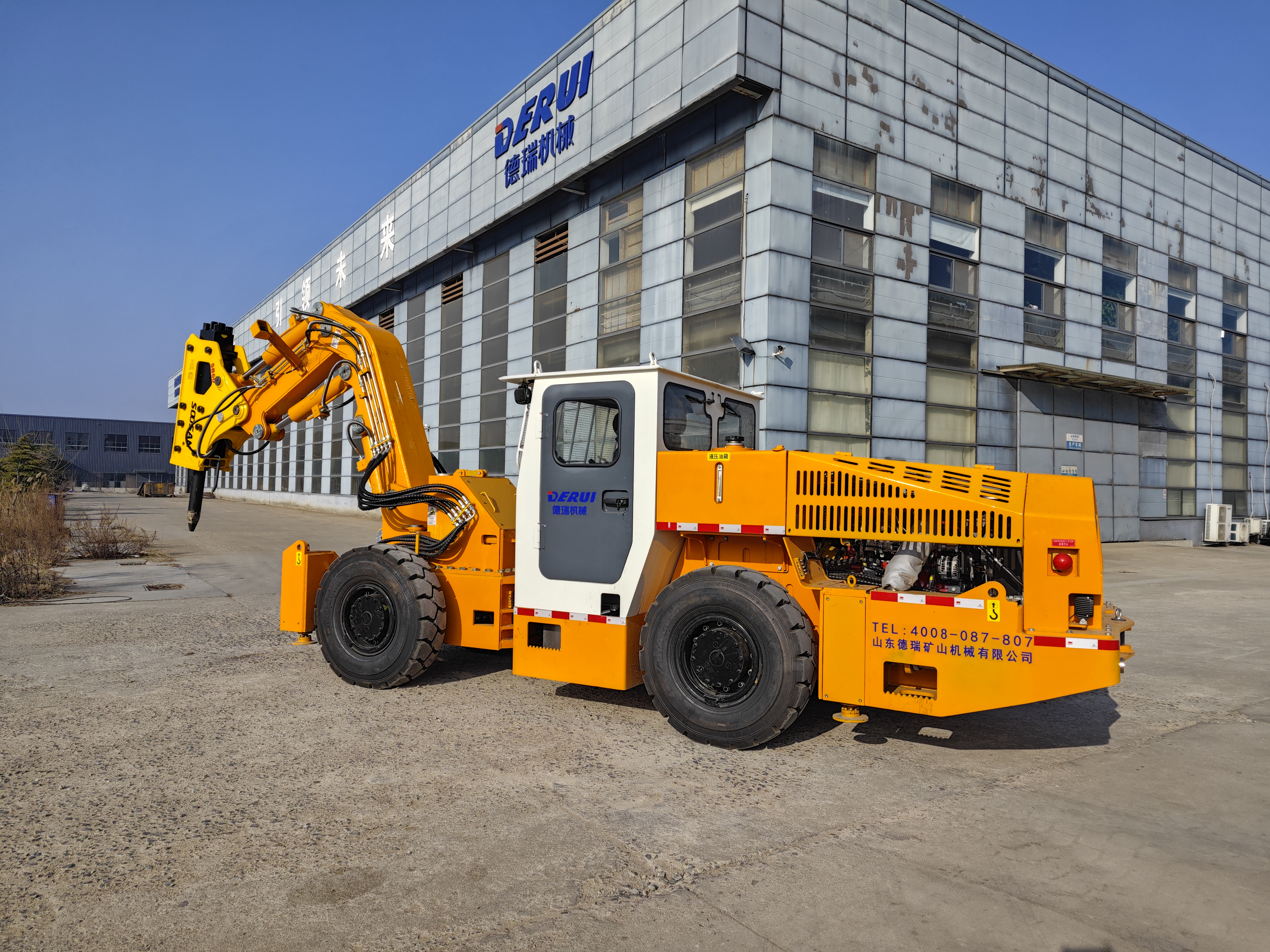 Underground Hydraulic Breaker